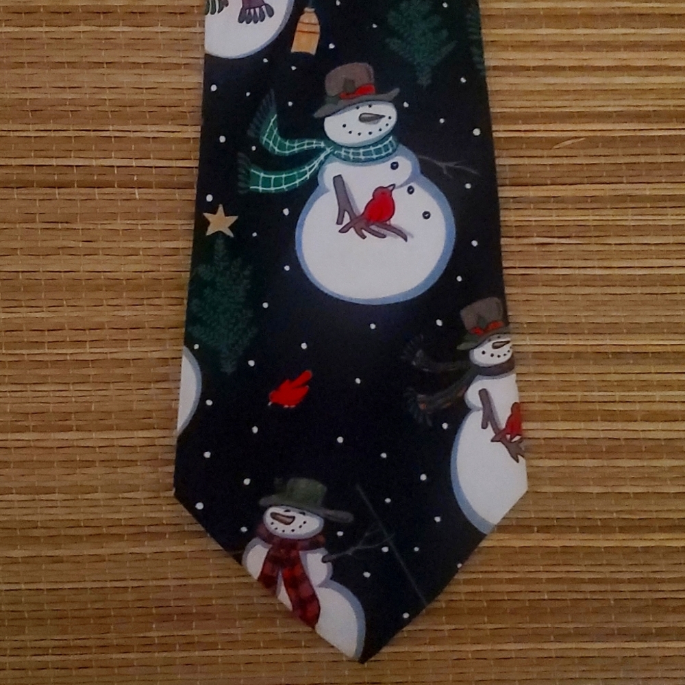 Hallmark Christmas tie